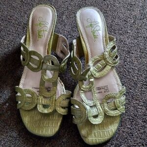 Life Stride Olive Women's Sandals Sz 6.5